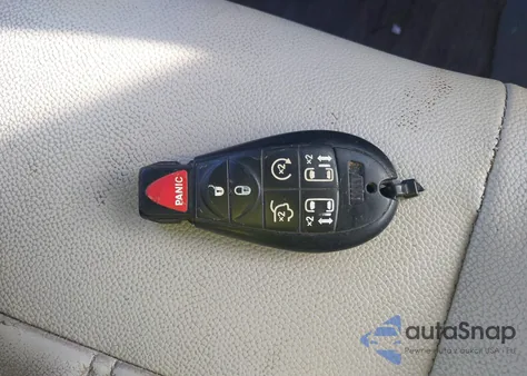 2008 Chrysler Town & Country Touring z USA, uszkodzony, nr VIN 2A8HR54P08R759786